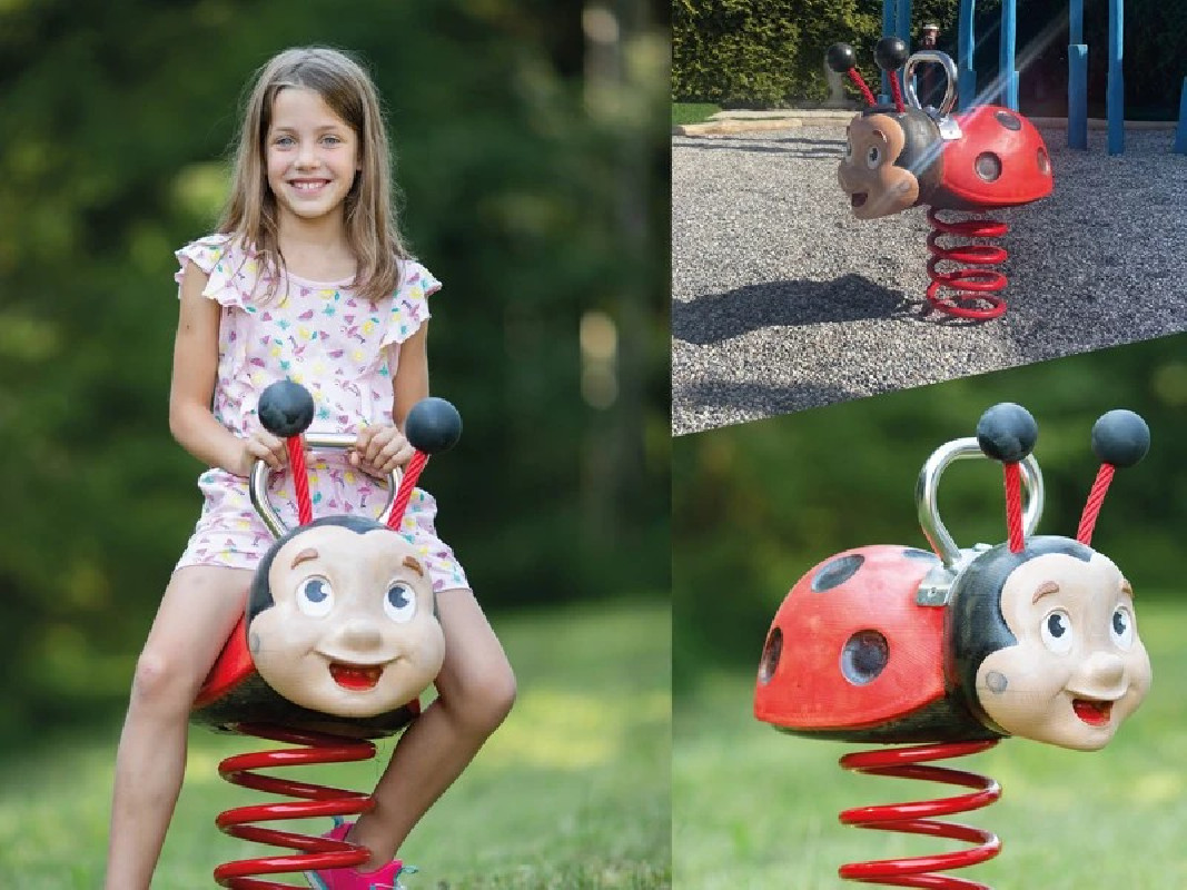 Jeu sur ressort réaliste en bois Mélanie la coccinelle