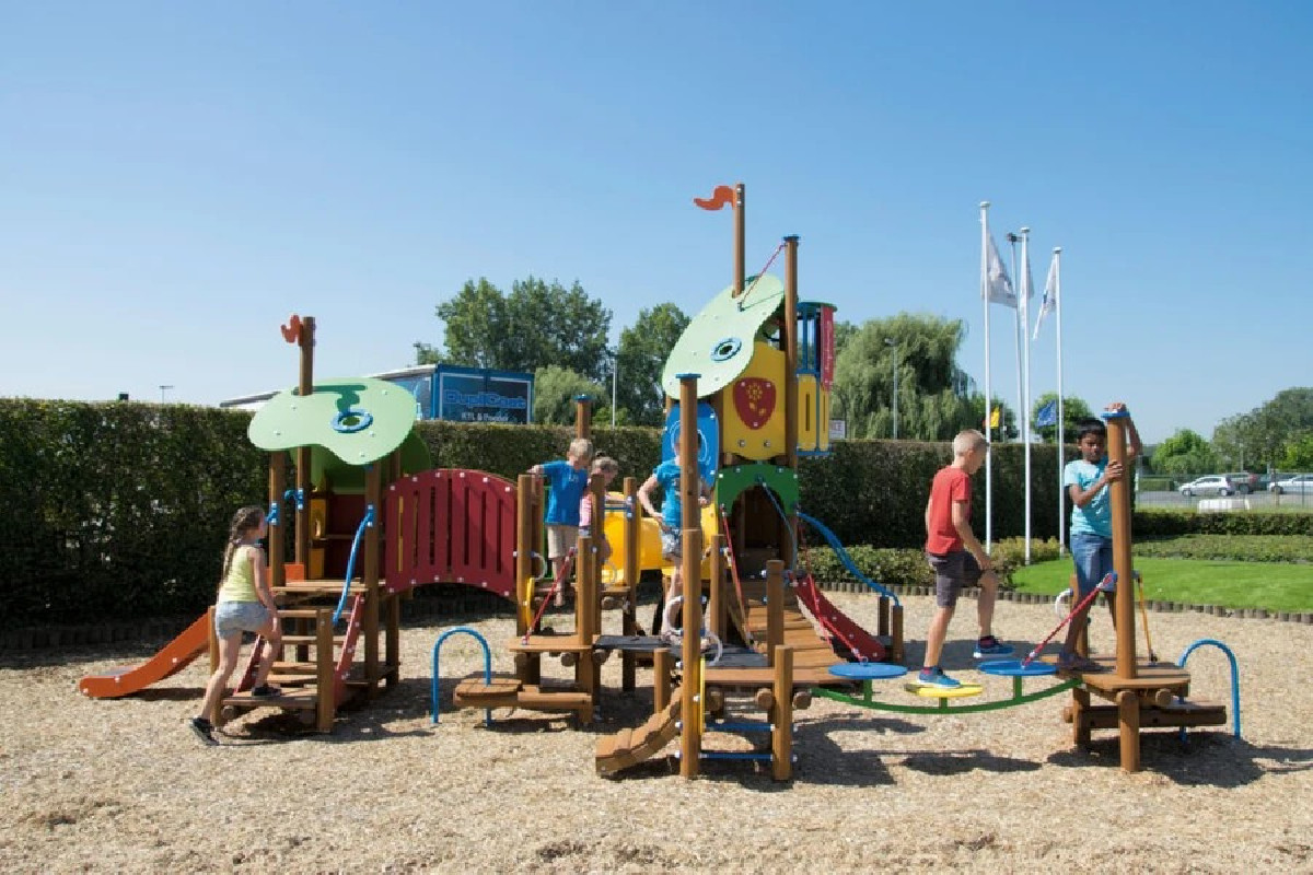 Le vilain petit canard - toboggan inox