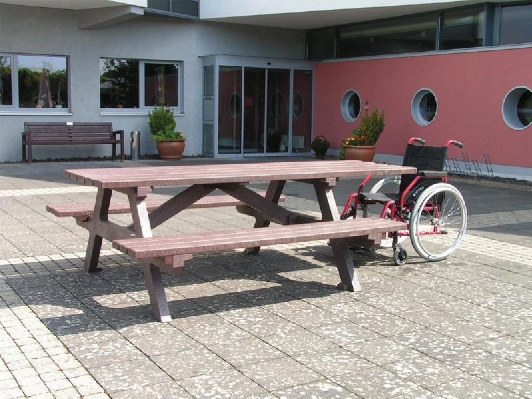 Table et Siège Serengeti - Plastique revalorisé - Lg 240 cm