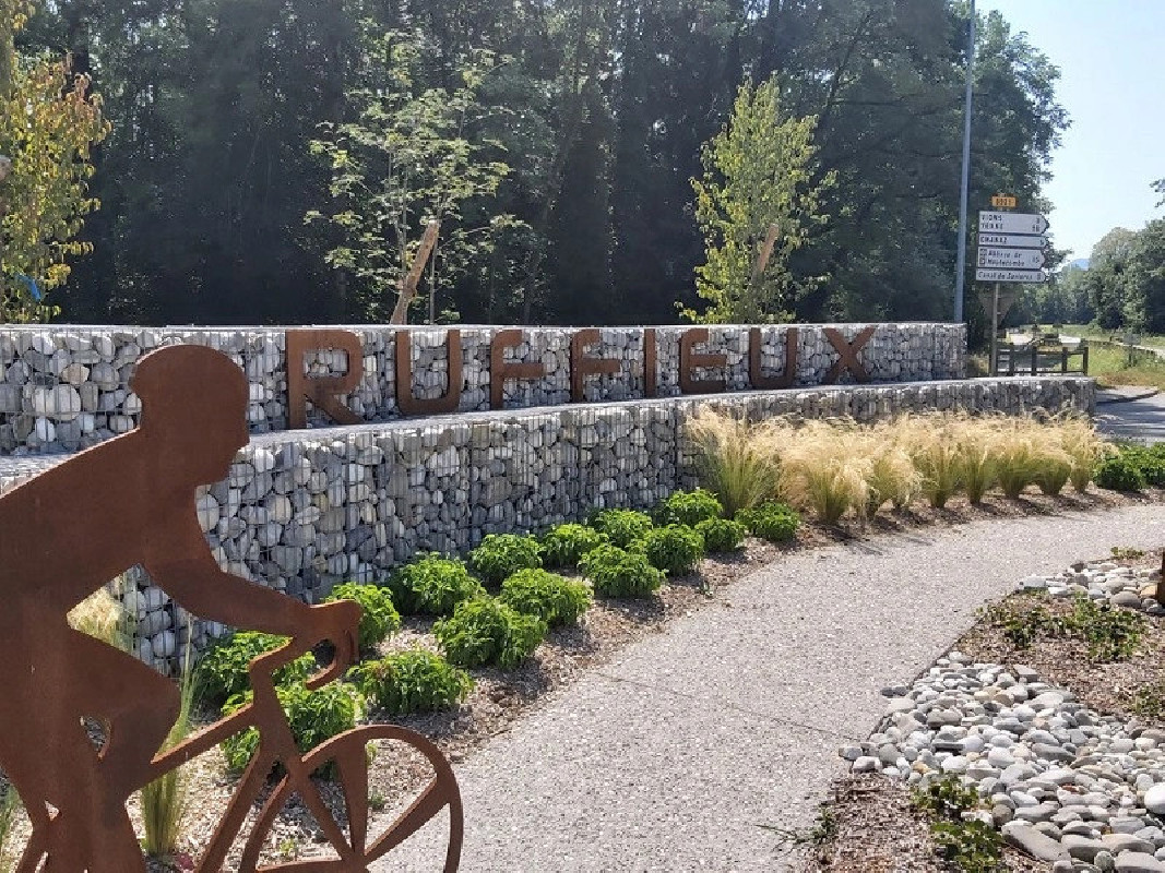 Mise en œuvre de gabions décoratifs sur la commune de Ruffieux dans le 73