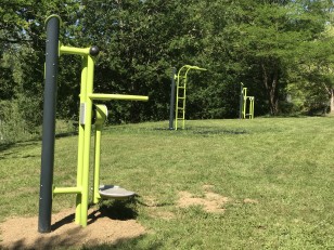 Fourniture et installation d'appareils à fitness pour la commune de Morlhon-Le-Haut, 12 - Sud Environnement